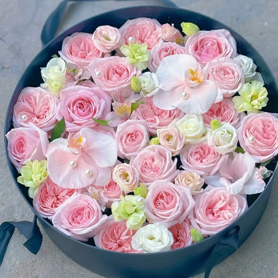 圆形礼盒鲜花花束节日生日礼物送女友送男友全国同城配送小时达