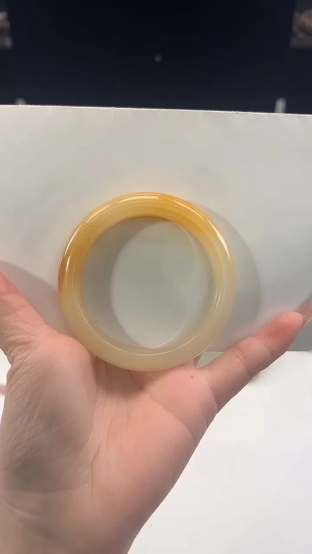 未镶嵌石英质玉（黄龙玉）手镯56圈口004
