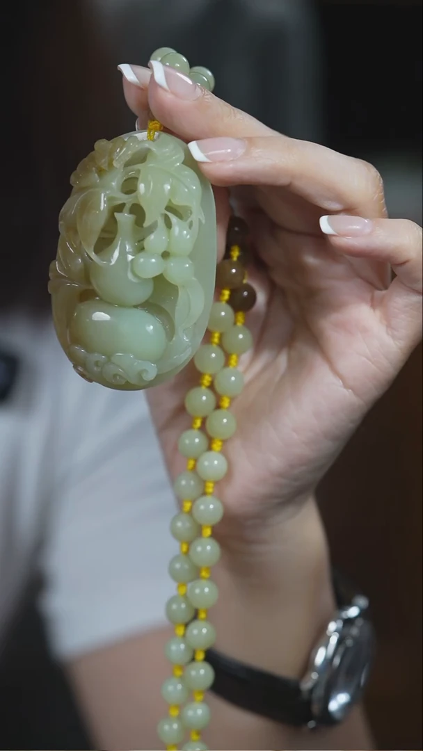 颈饰未镶嵌和田玉葫芦