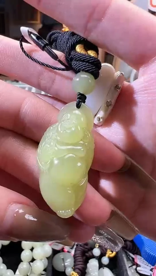 【闪购商品】和田玉吊坠(赠链)未镶嵌若羌料青黄口弥勒佛吊坠14.5克