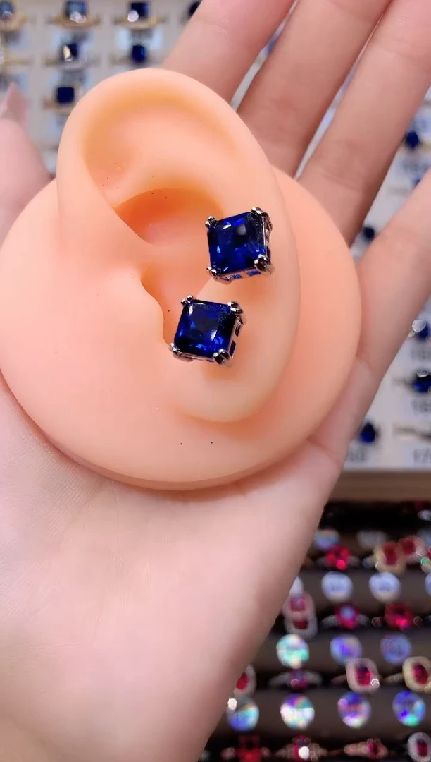 蓝宝石耳饰银S925镶嵌8银色