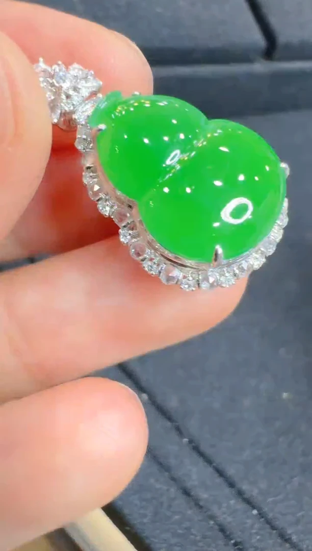 翡翠18K金镶嵌吊坠(不含链)多样性团购发一件
