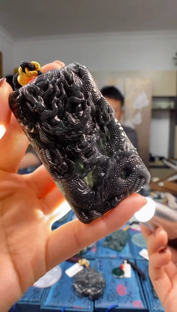 颈饰未镶嵌翡翠多样性发其一