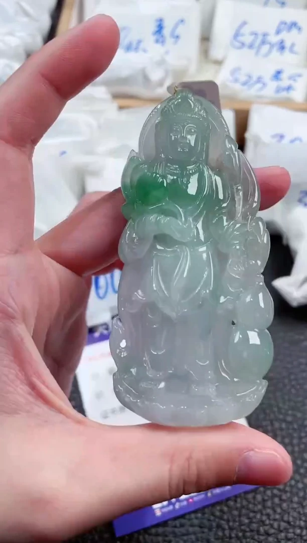 【闪购商品】翡翠颈饰未镶嵌00000460站观音