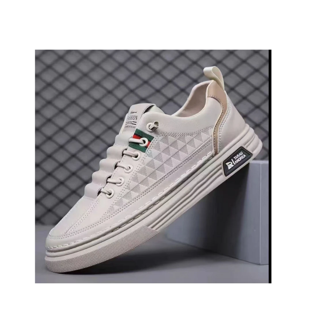 圆头时尚休闲鞋板鞋秋季潮鞋防滑潮流休闲时尚