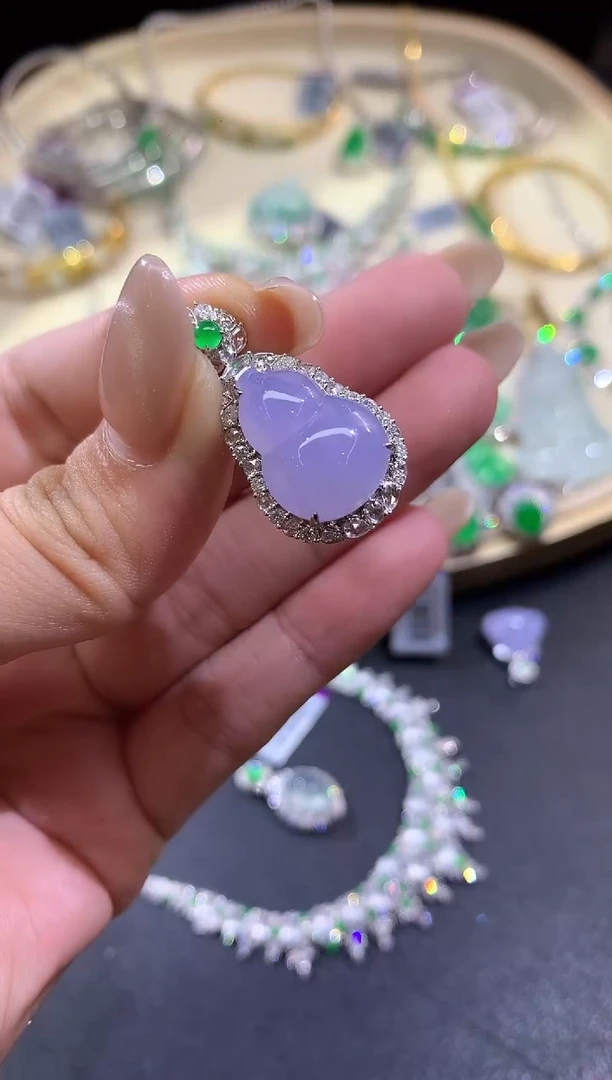 吊坠(不含链)18K金镶嵌翡翠A391|19800