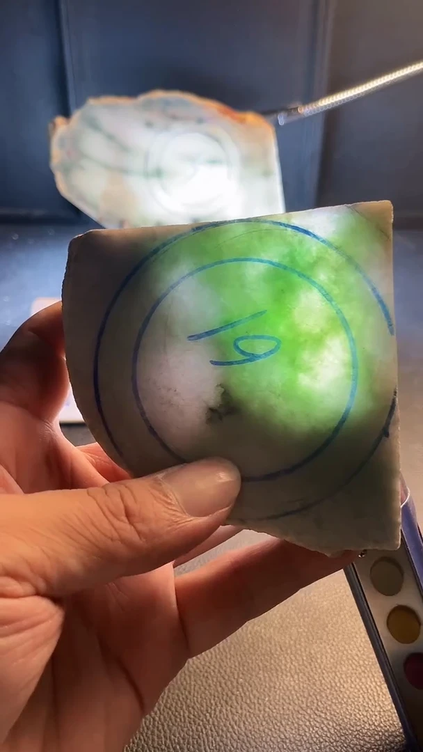 未镶嵌翡翠定制翡翠房翡翠