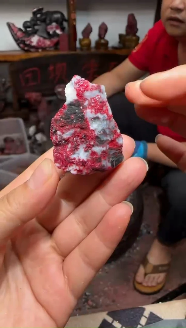 天然辰砂朱砂毛矿石6