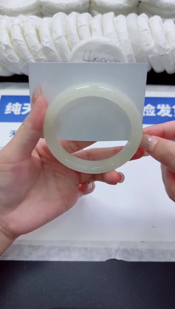 未镶嵌手镯石英质玉A37-60