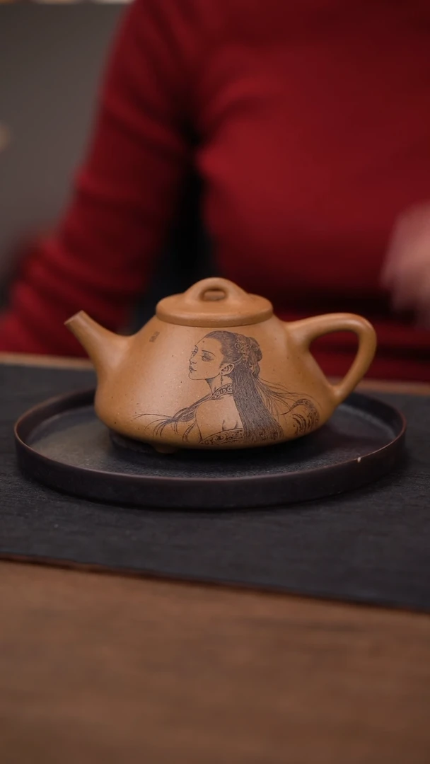 【闪购商品】紫砂茶宠张晔  子冶  美女