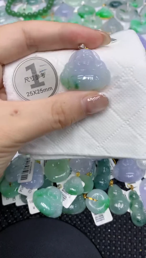 颈饰18K金镶嵌翡翠111111111