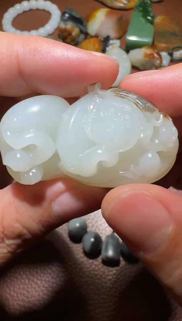 未镶嵌和田玉挂件逆**鱼和田玉