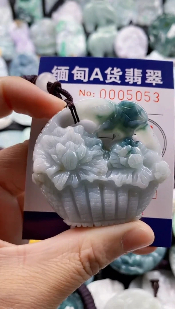 【闪购商品】翡翠吊坠(不含链)未镶嵌1