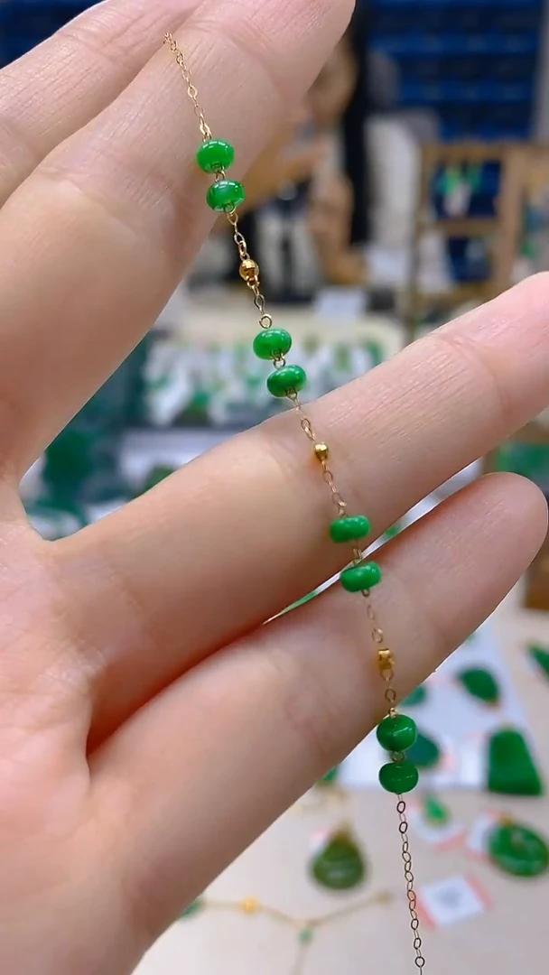 颈饰18K金镶嵌翡翠新号开播 全场乱卖