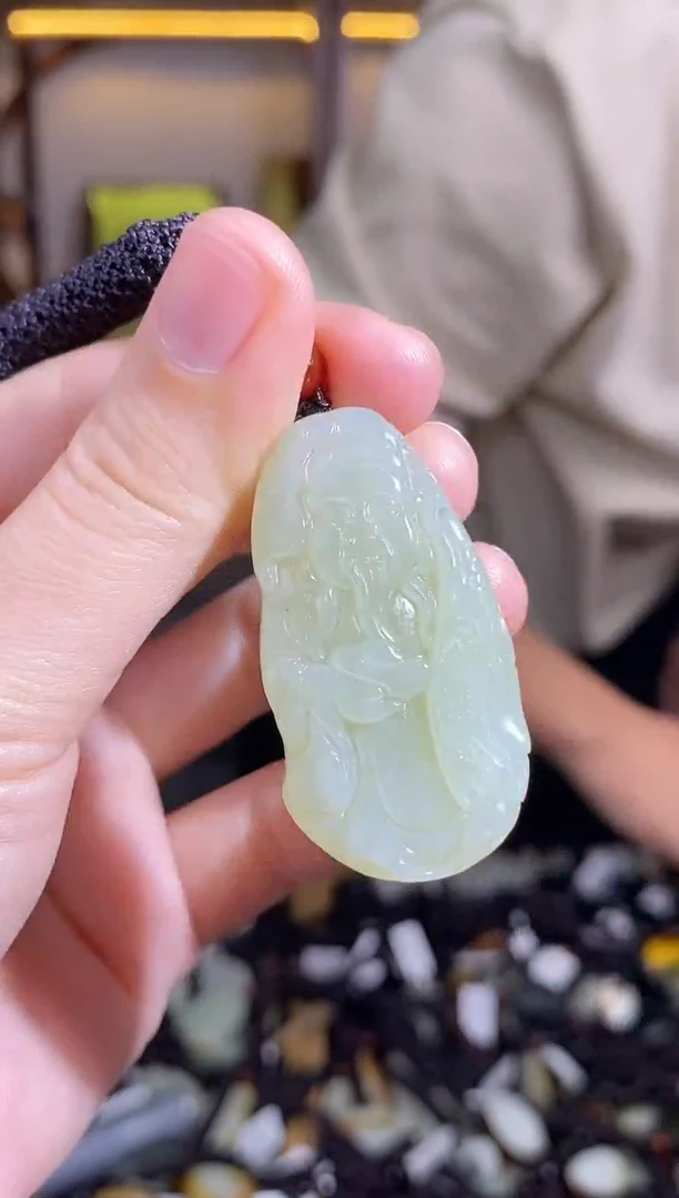 颈饰未镶嵌和田玉1