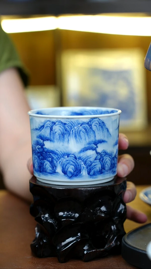 青花山水容天杯一个