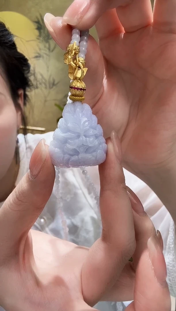 颈饰未镶嵌翡翠吊坠