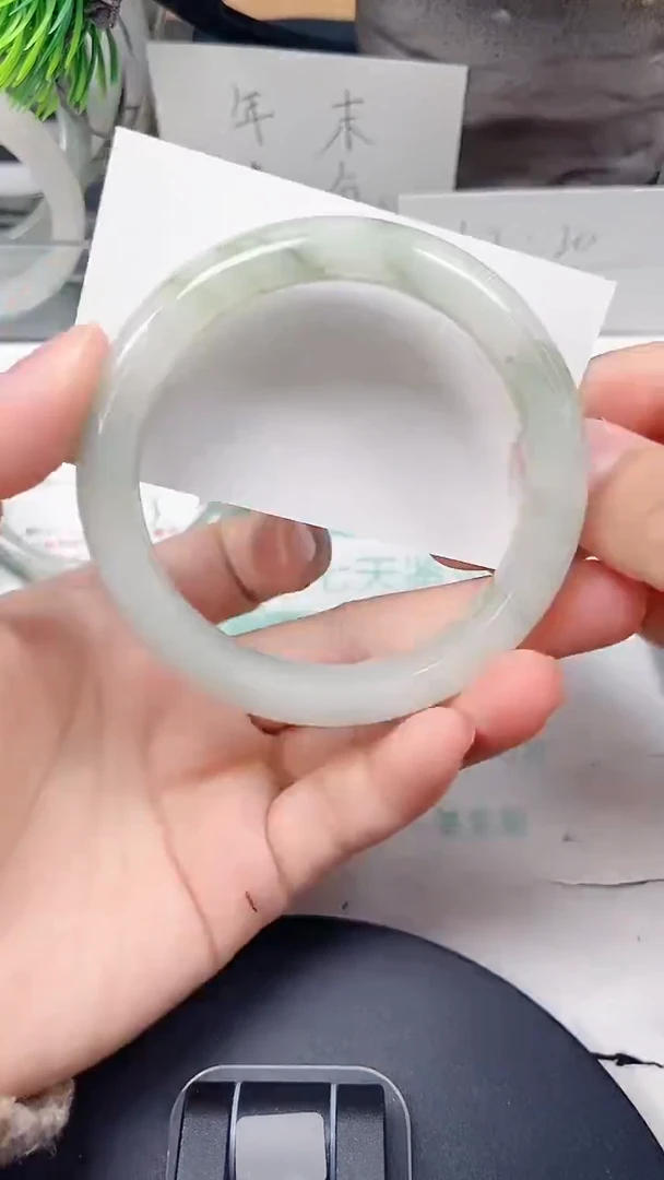 未镶嵌手镯石英质玉34-59/60