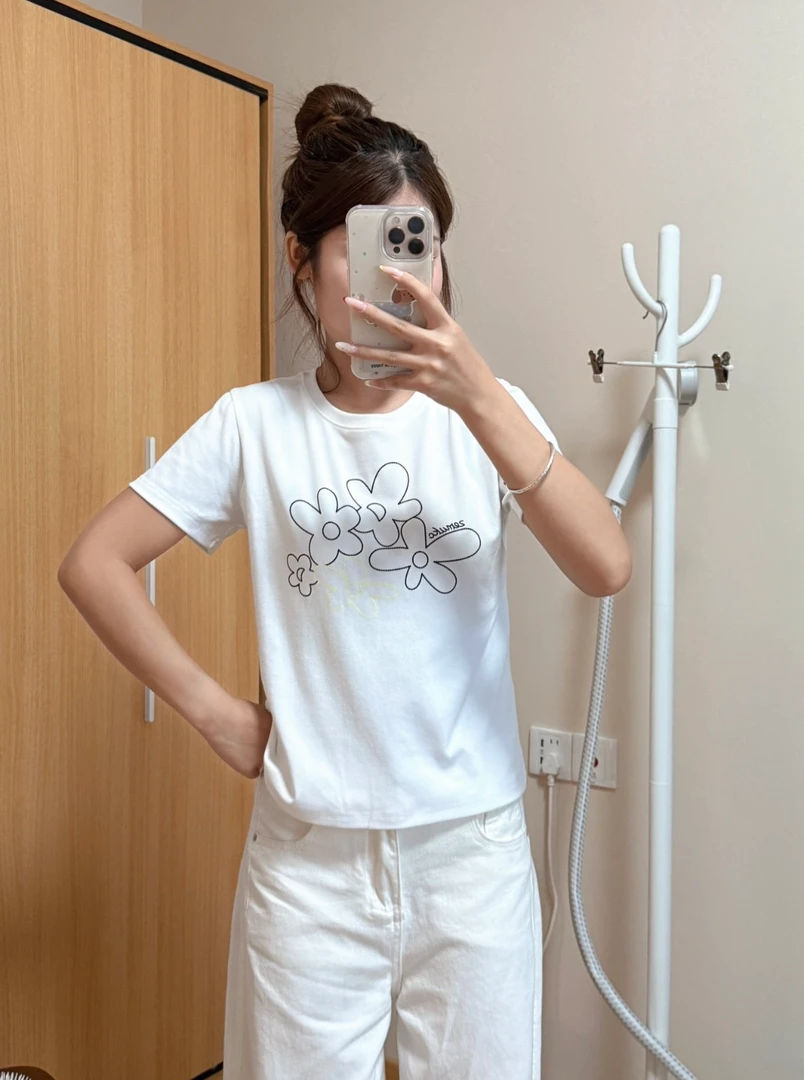 设计感花朵印花短袖t恤女夏季洋气漂亮小衫2025新款韩版正肩上衣