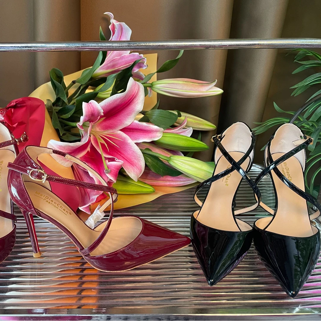 【牛皮】尖头红底细高跟风简约法式气质凉鞋女款百搭小众鞋子秋季