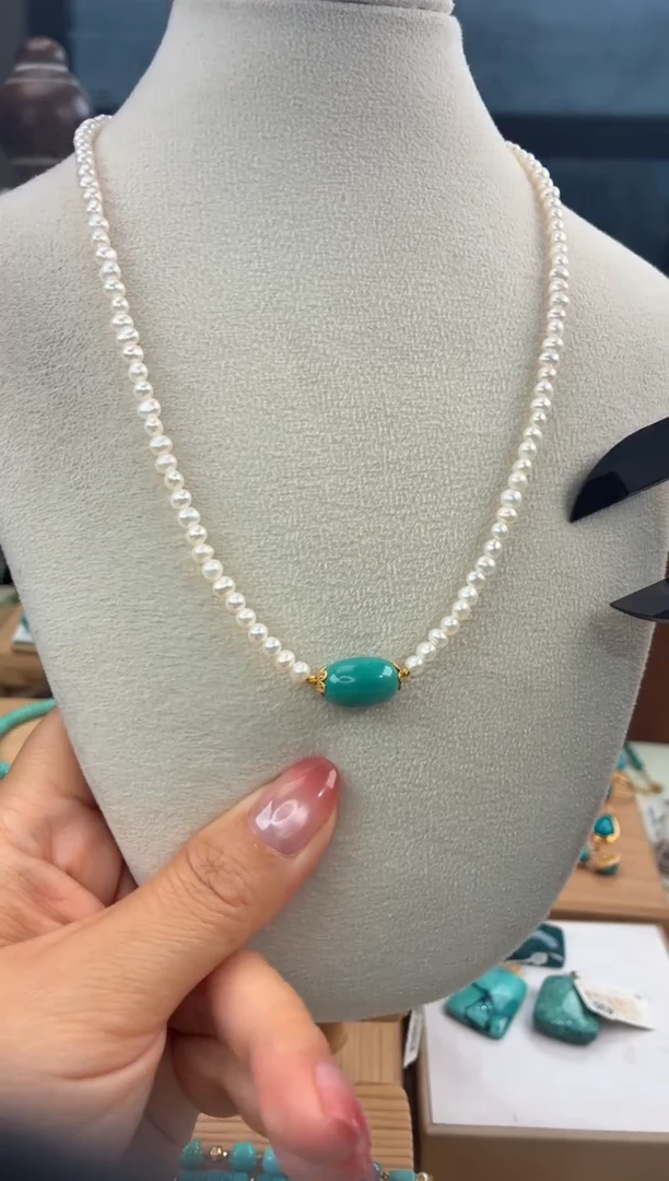 18K金镶嵌绿松石项链1