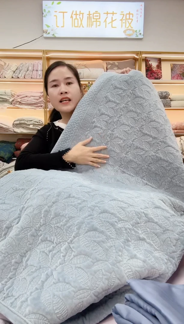 棉天丝+绒床盖