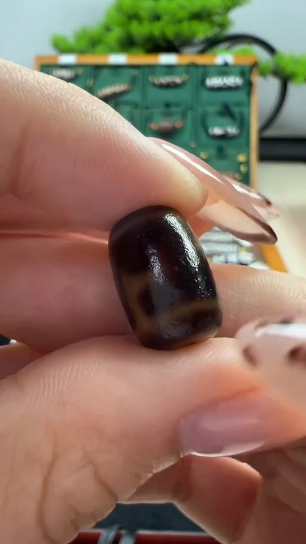 玛瑙/玉髓（覆膜）颈饰未镶嵌16（微瑕）