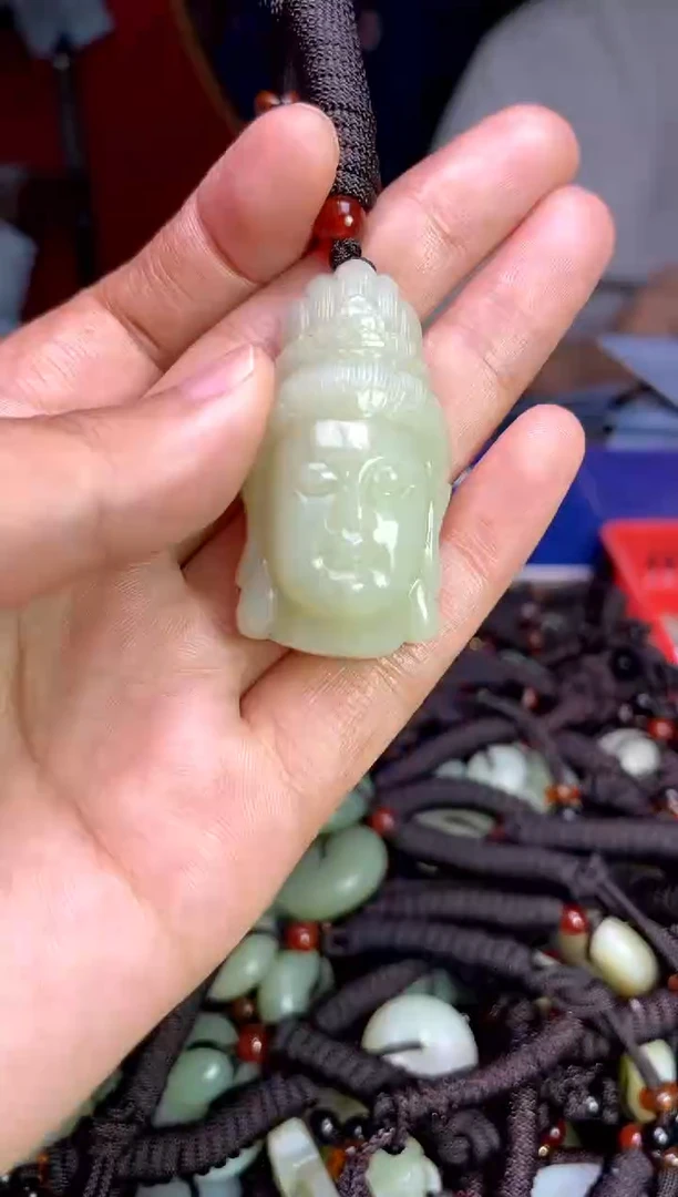 未镶嵌和田玉挂件1