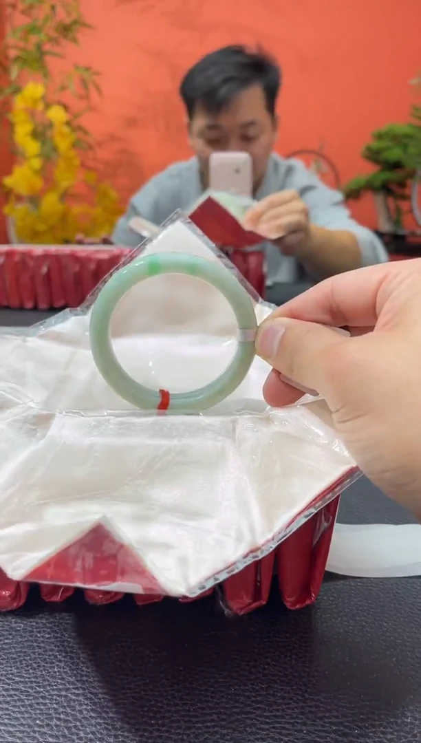 未镶嵌手镯翡翠1  52