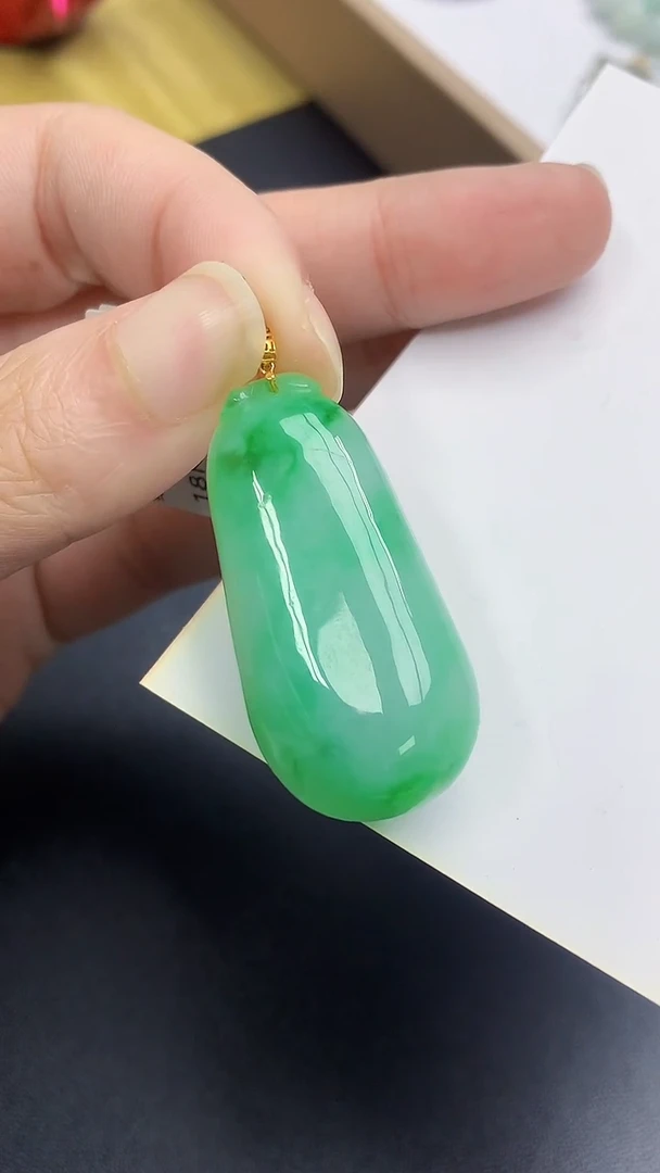 颈饰18K金镶嵌翡翠天然缅甸A货百元以上9元证书费自理