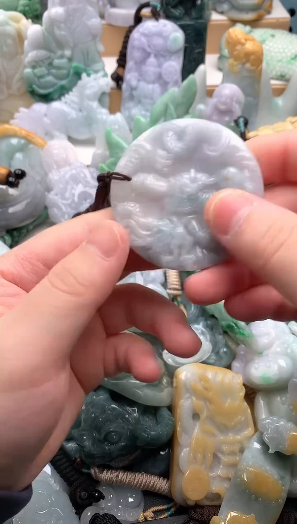 吊坠(不含链)未镶嵌翡翠1