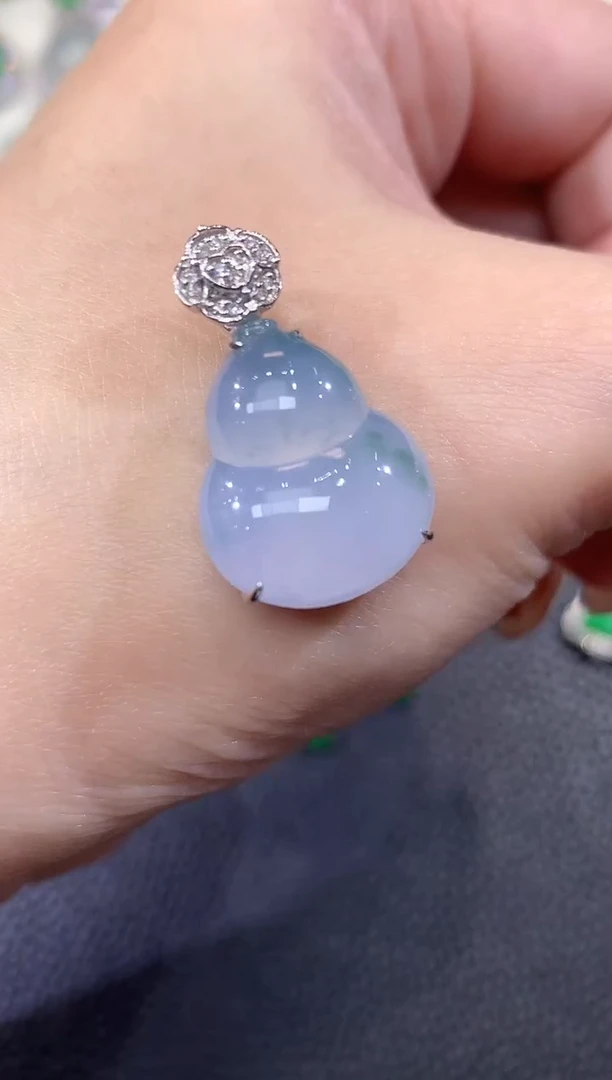 吊坠(不含链)18K金镶嵌翡翠A29