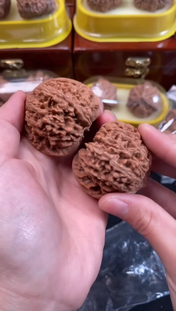 把件文玩核桃满天星44尺Q981