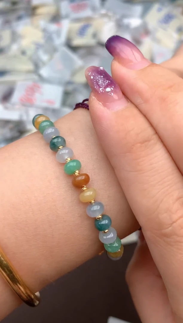 未镶嵌挂件翡翠方***?—