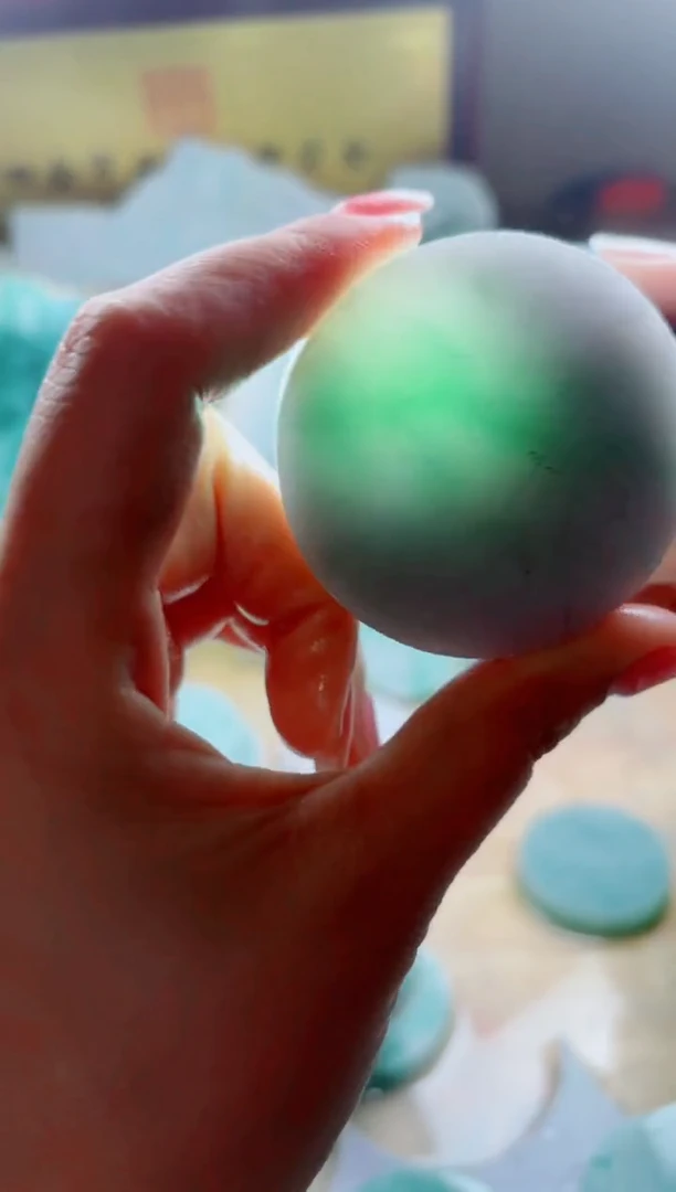 翡翠挂件未镶嵌A货曹璀140