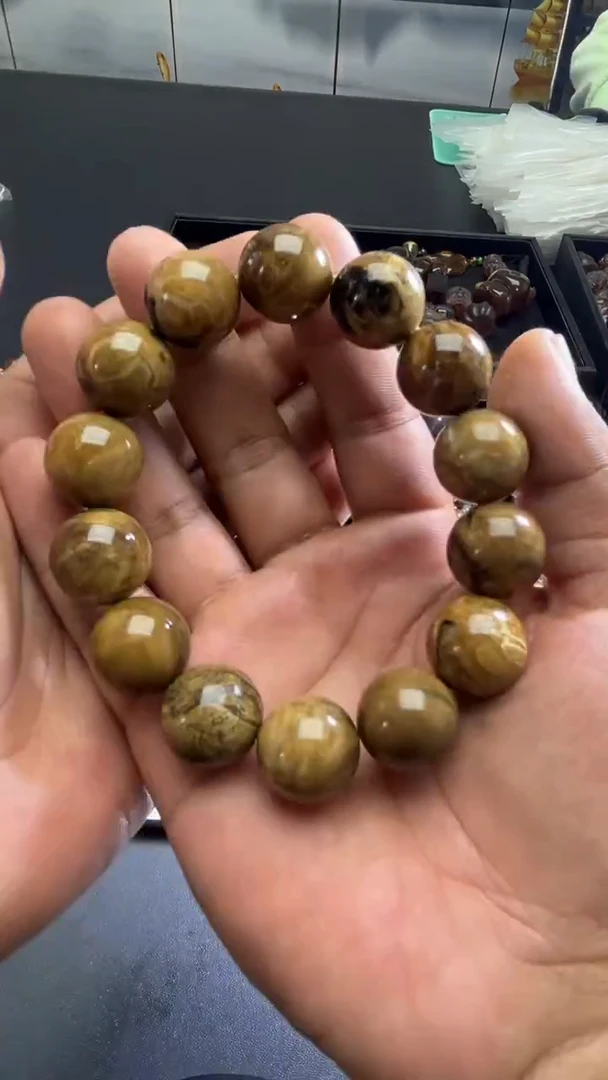 裸石琥珀未镶嵌2