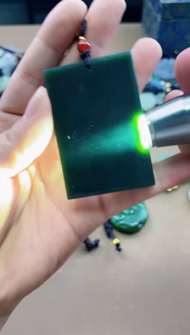 和田玉未镶嵌挂件拍一发一，多样性发货！