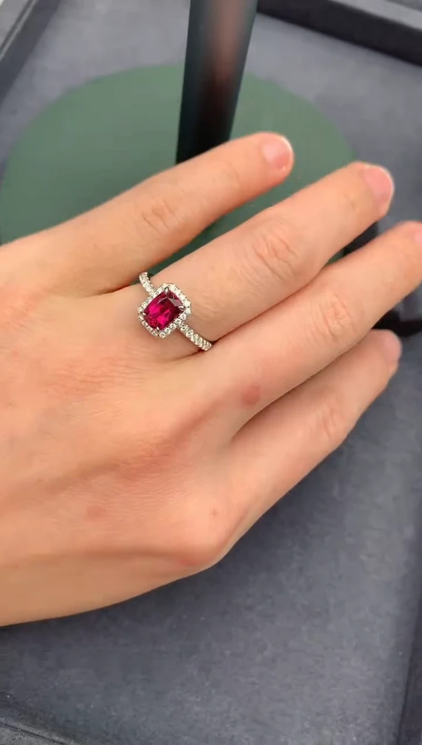 【闪购商品】碧玺戒指18K金镶嵌1.2ct卢比来戒指