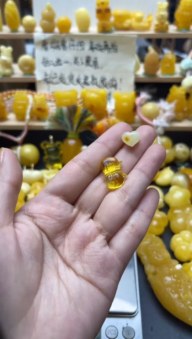 琥珀未镶嵌珠宝奇石079琥珀蜜蜡微瑕