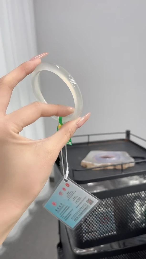 【闪购商品】玛瑙/玉髓手镯未镶嵌58-59圈