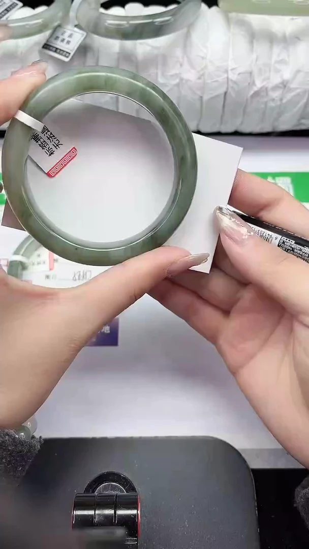 未镶嵌手镯石英质玉9-56/57