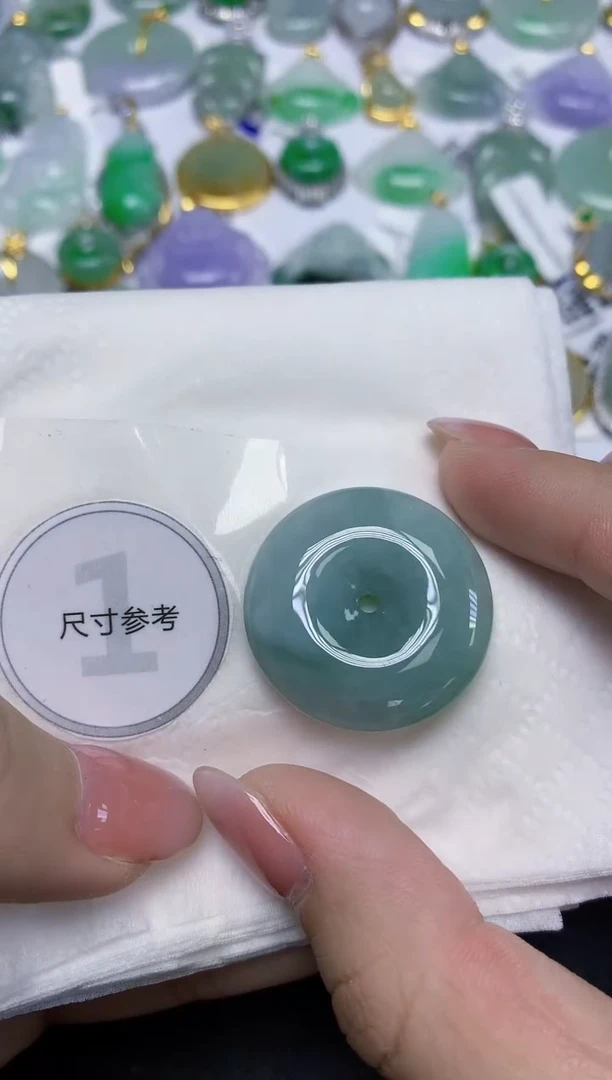 颈饰未镶嵌翡翠天然缅甸翡翠A货百元以上9元证书费自理