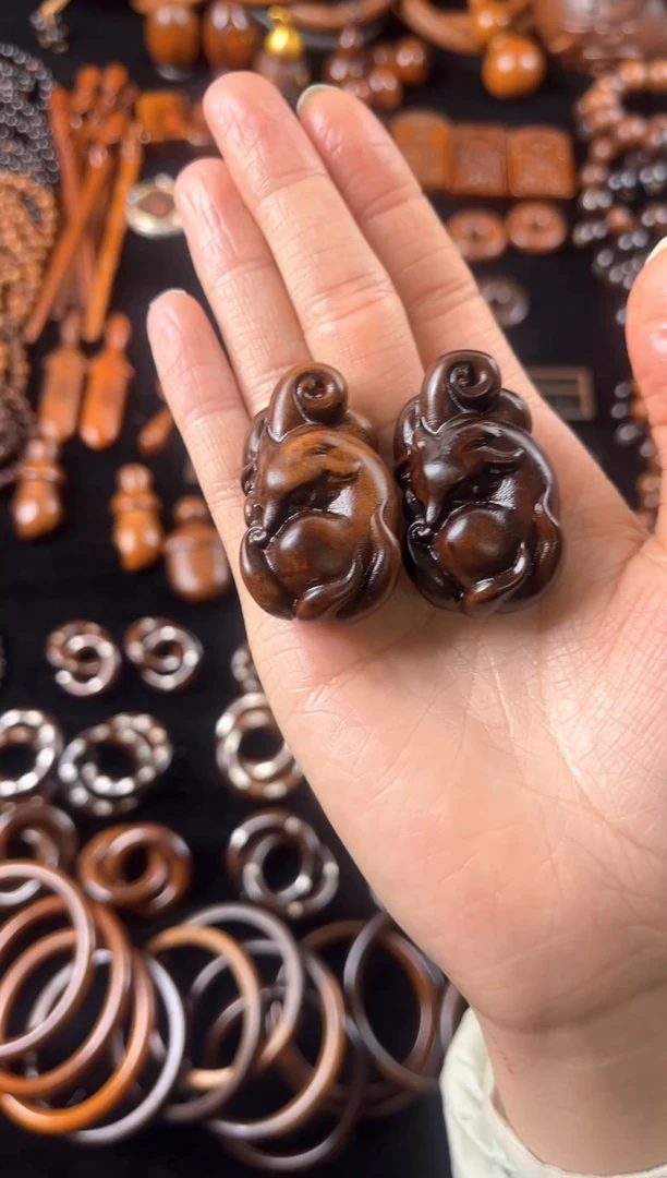 枣木雷击枣木雷痕九尾