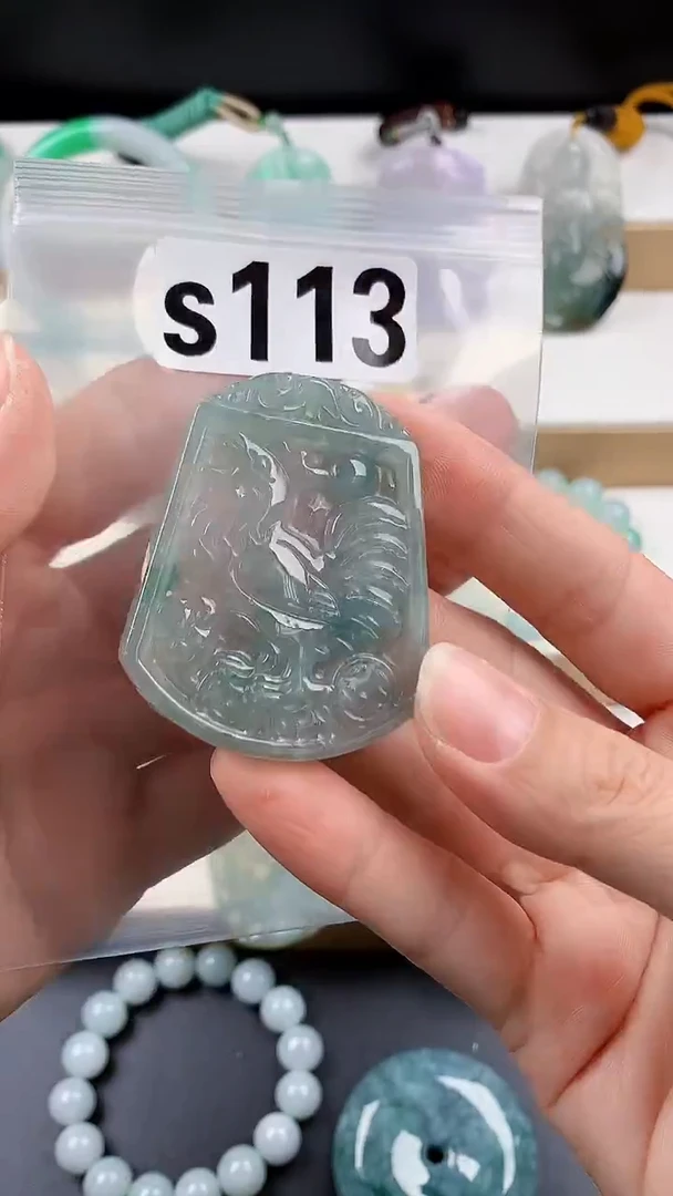 颈饰未镶嵌翡翠天然翡翠吊坠挂件