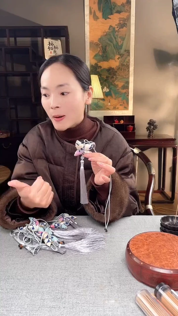 【闪购商品】乌木类成套家具真丝药香包