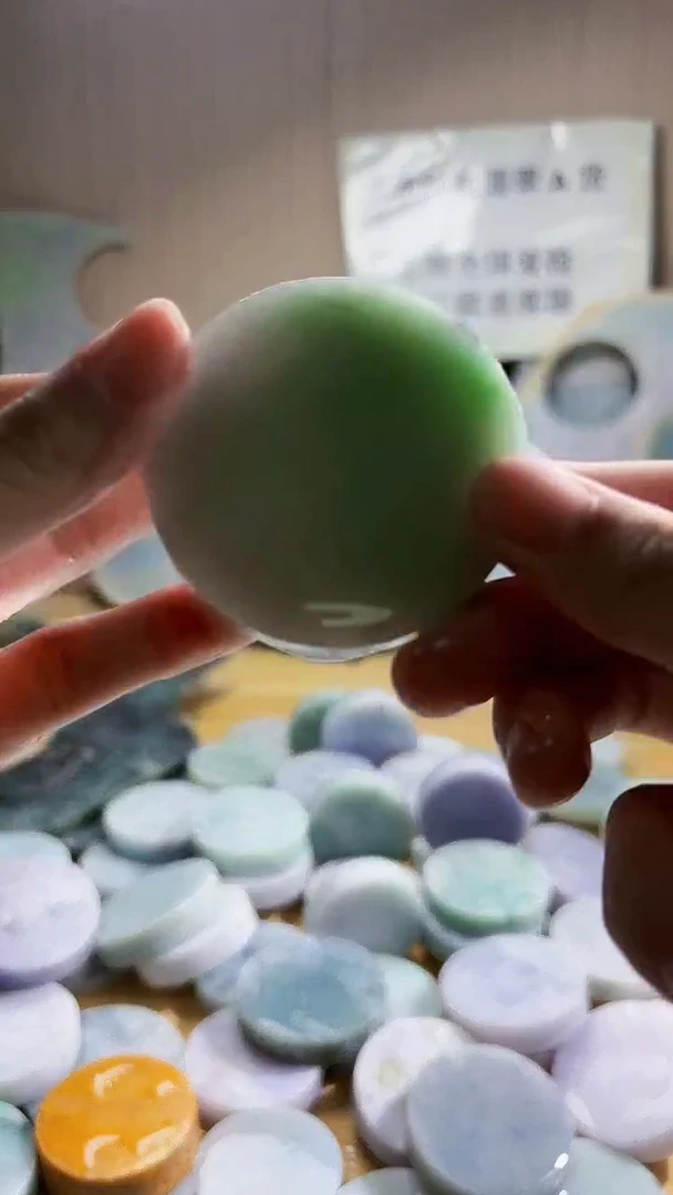 翡翠未镶嵌颈饰翡翠A货 温谭695