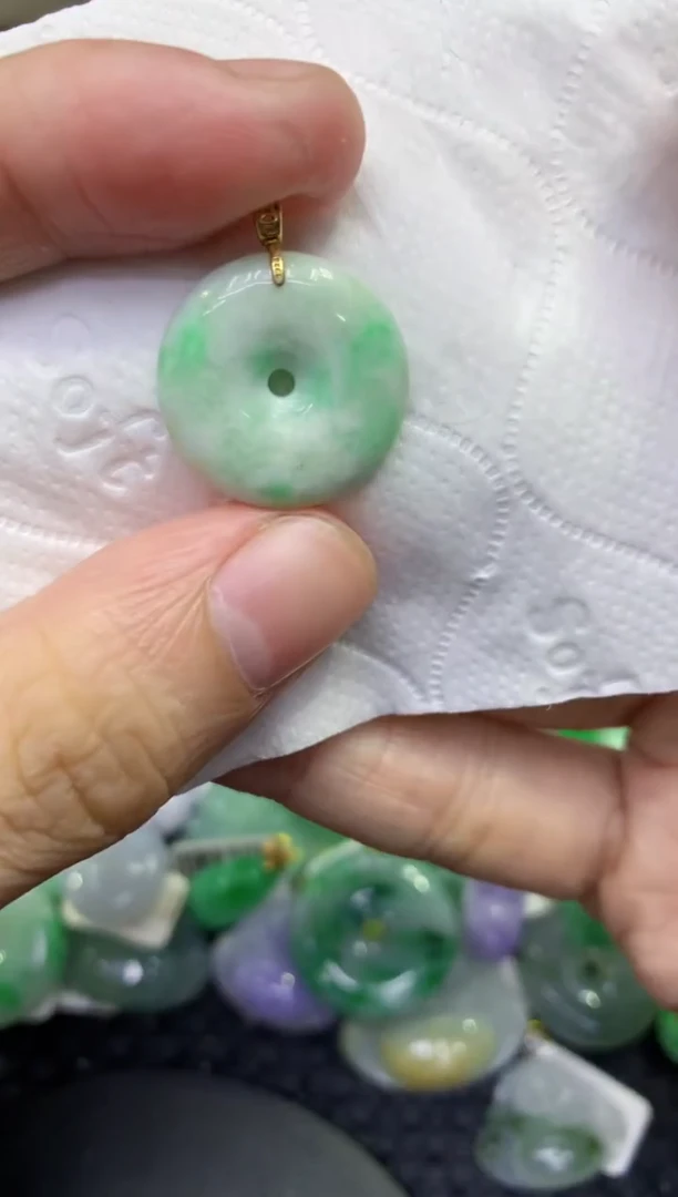 颈饰未镶嵌翡翠天然缅甸A货翡翠