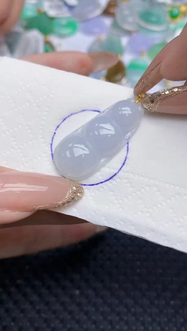 颈饰18K金镶嵌翡翠   天然翡翠A货  百元以上9米证书费自理