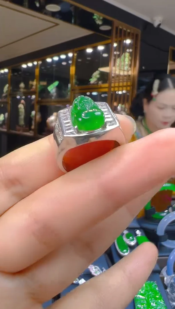 翡翠戒指银S925镶嵌103  (多样性发货发其一)1