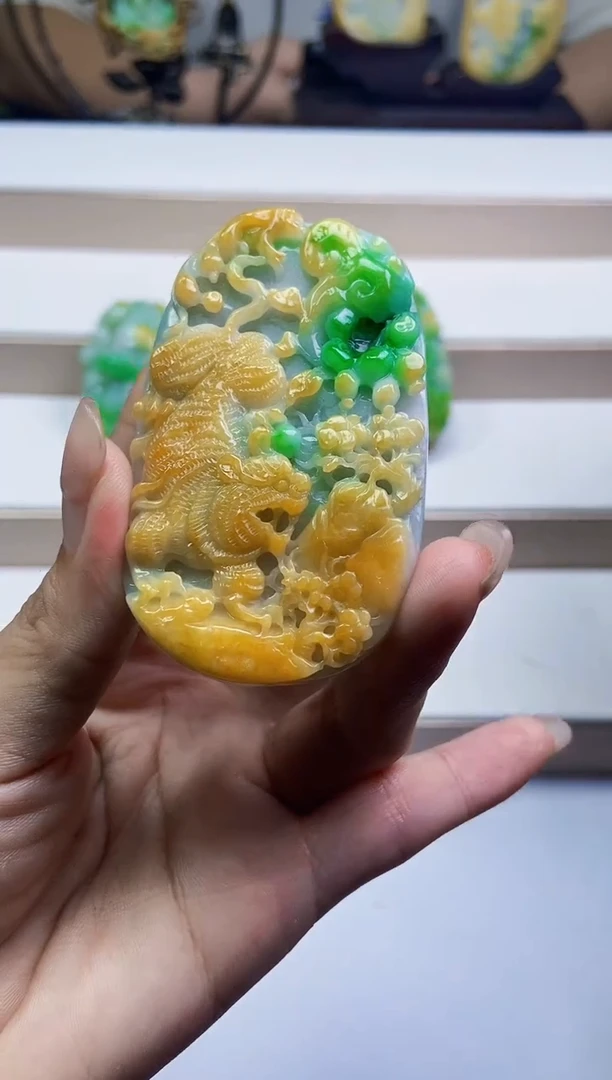 颈饰未镶嵌翡翠翡翠A货